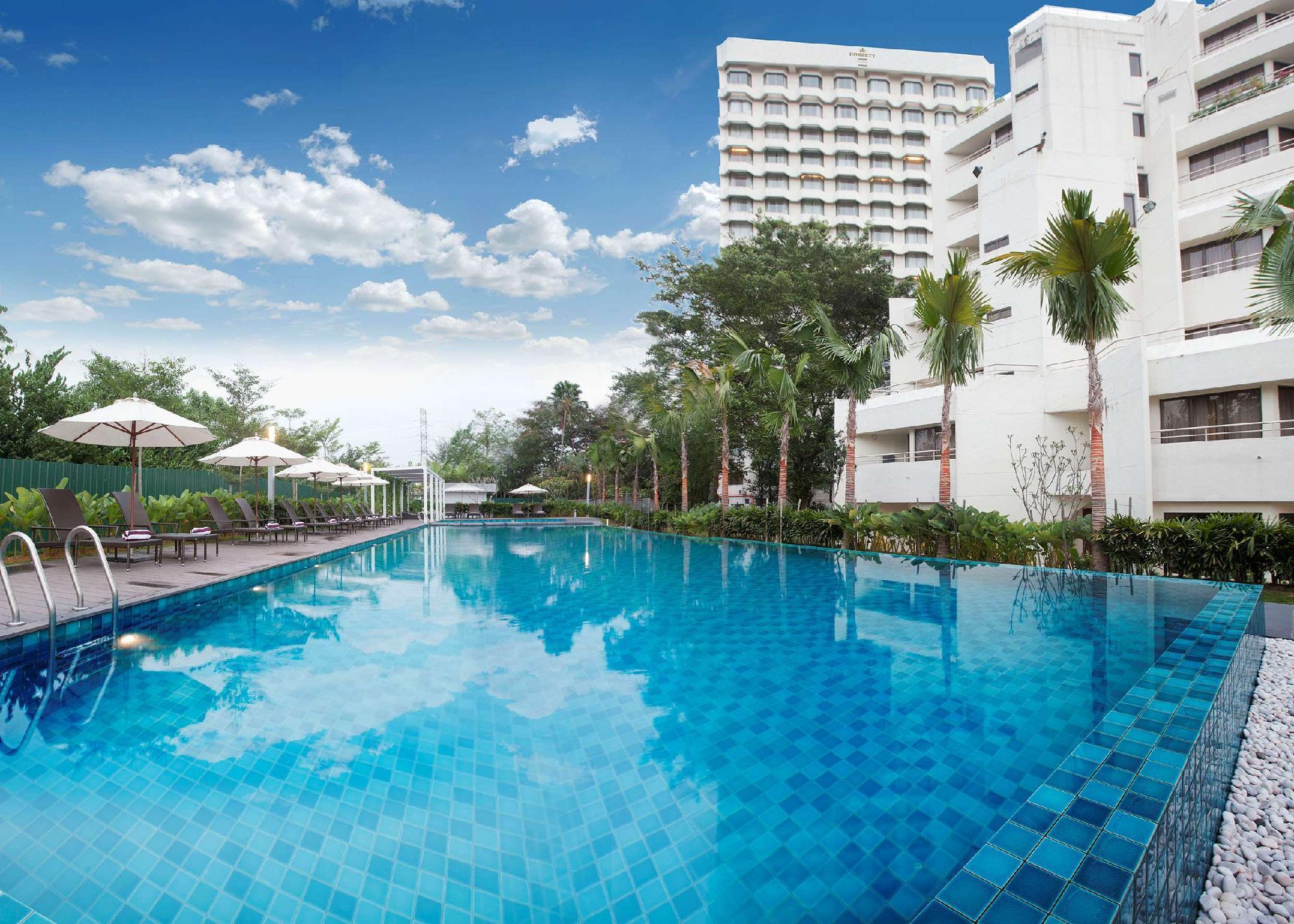 Dorsett Grand Subang Hotel Subang Jaya Exteriér fotografie The Royal