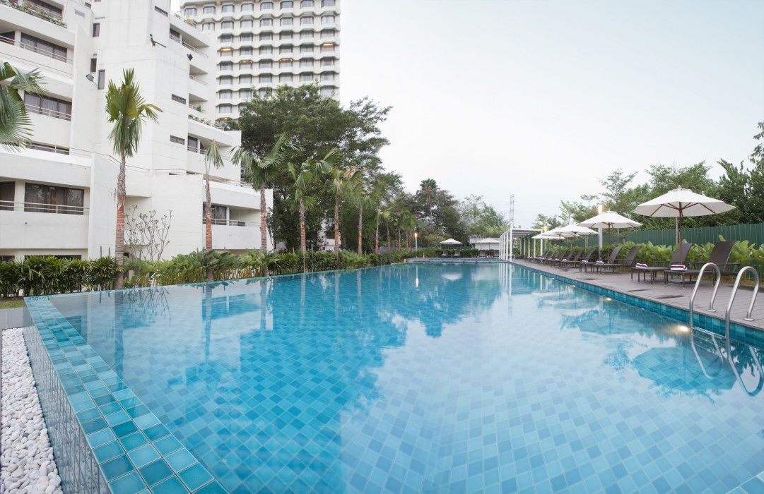 Dorsett Grand Subang Hotel Subang Jaya Exteriér fotografie The swimming pool at the Royal Thai Police Club
